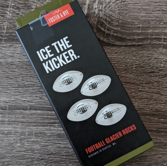 Football Whiskey Rocks 🏉 - Picture 4 of 7